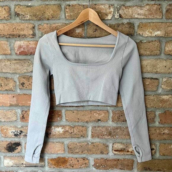 OQQ Women's Crop Top Ribbed Seamless Workout Exercise Long Sleeve Crop Medium - Picture 2 of 9